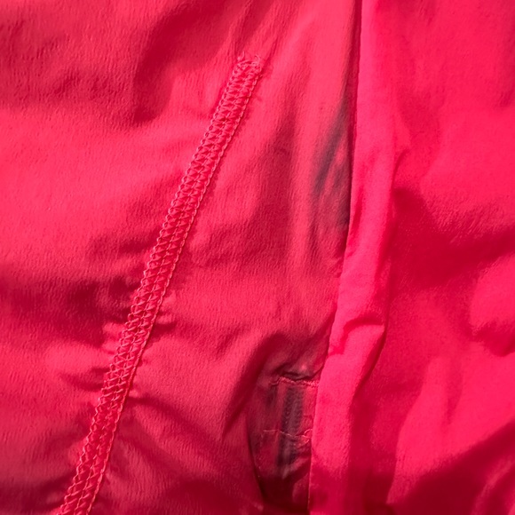 (2351) LULULEMON Fluffed Up Vest in BOOM JUICE Sz 4 ** - Picture 11 of 13